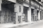 Het complex in de nadagen, met betonnen pijlers.
<br/>
Beeldbank Stadsarchief, rond 1960